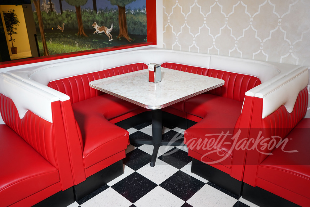 VINTAGESTYLE CORNER DINER BOOTH WITH CHROME TABLE AND ACCESSORIES