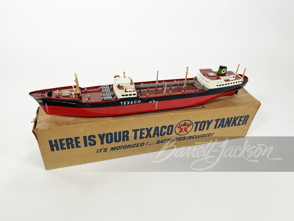 1961 TEXACO OIL PROMOTIONAL TOY TANKER - Front 3/4 - 260871