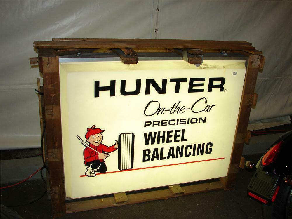 Addendum Item - Nifty vintage Hunter Wheel Balancing double-sided light ...
