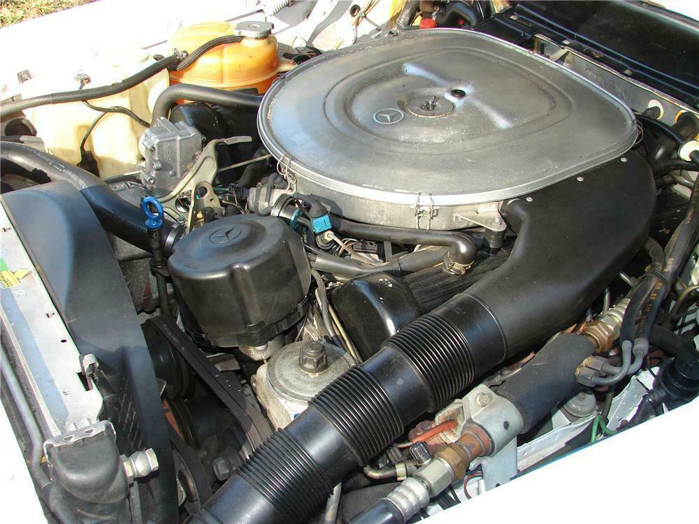 1987 MERCEDES-BENZ 560SL CONVERTIBLE - Engine - 101753