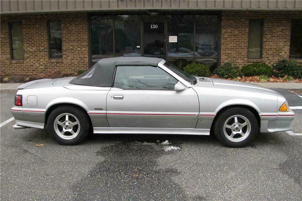 1987 Ford Mustang Convertible