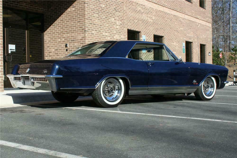 1965 BUICK RIVIERA GS 2 DOOR HARDTOP - Rear 3/4 - 101993