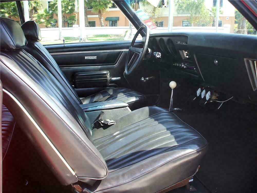 1969 PONTIAC GTO 2 DOOR HARDTOP - Interior - 102261