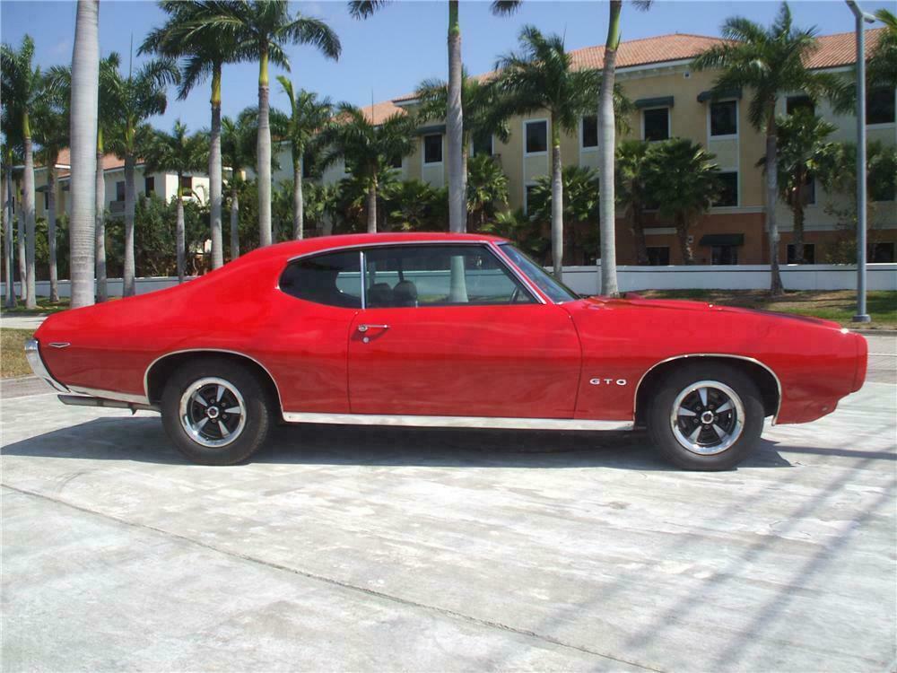 1969 PONTIAC GTO 2 DOOR HARDTOP - Side Profile - 102261