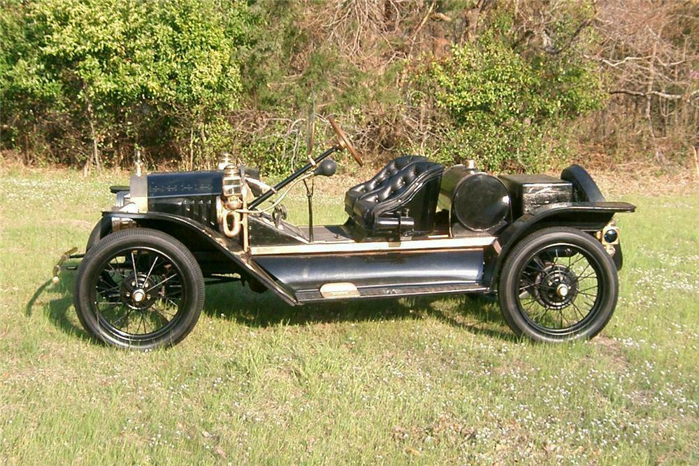 1914 ford model t car