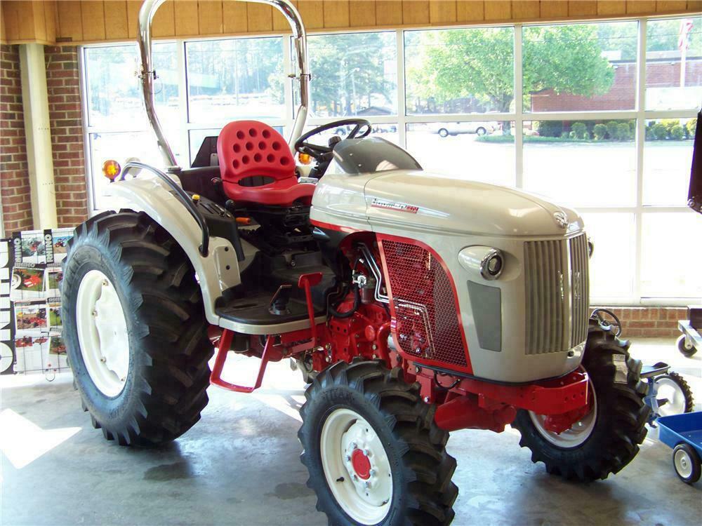 2009 NEW HOLLAND BOOMER 8N 4WHEEL DRIVE TRACTOR