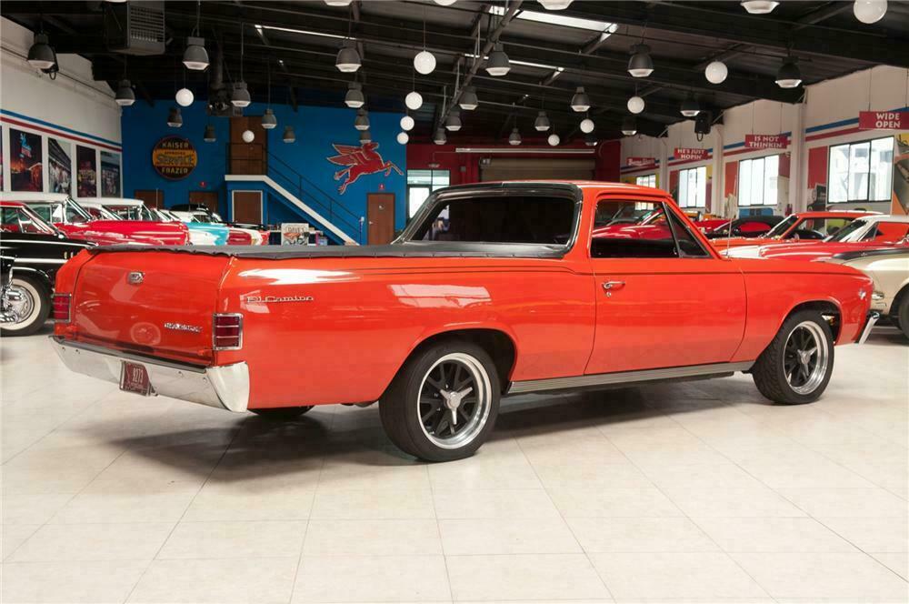 1967 CHEVROLET EL CAMINO CUSTOM PICKUP - Rear 3/4 - 108086