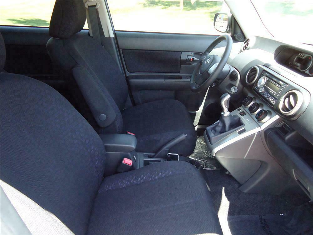 2010 TOYOTA SCION XB 4 DOOR - Interior - 108473