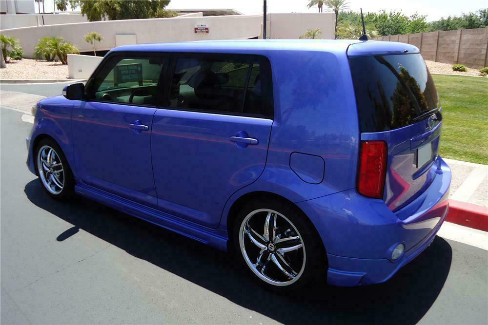 2010 TOYOTA SCION XB 4 DOOR - Rear 3/4 - 108473