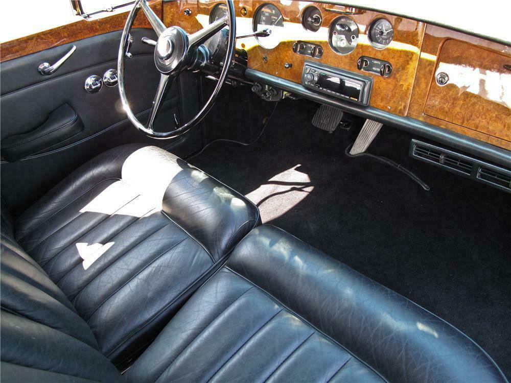 1964 ROLLS-ROYCE SILVER CLOUD III JAMES YOUNG 4 DOOR SEDAN - Interior - 108731