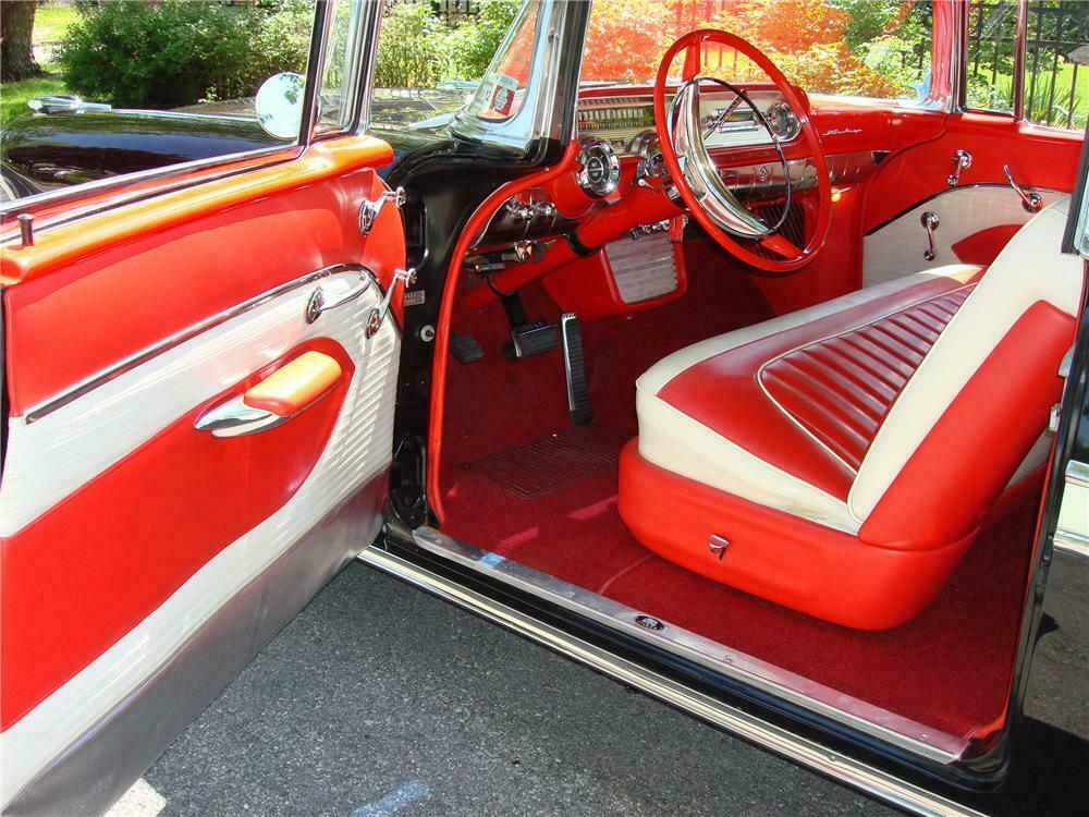 1957 PONTIAC STAR CHIEF CONVERTIBLE - Interior - 112623