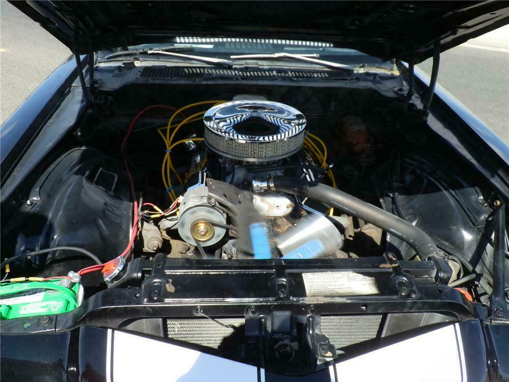 1971 CHEVROLET CAMARO CUSTOM 2 DOOR COUPE - Engine - 112688