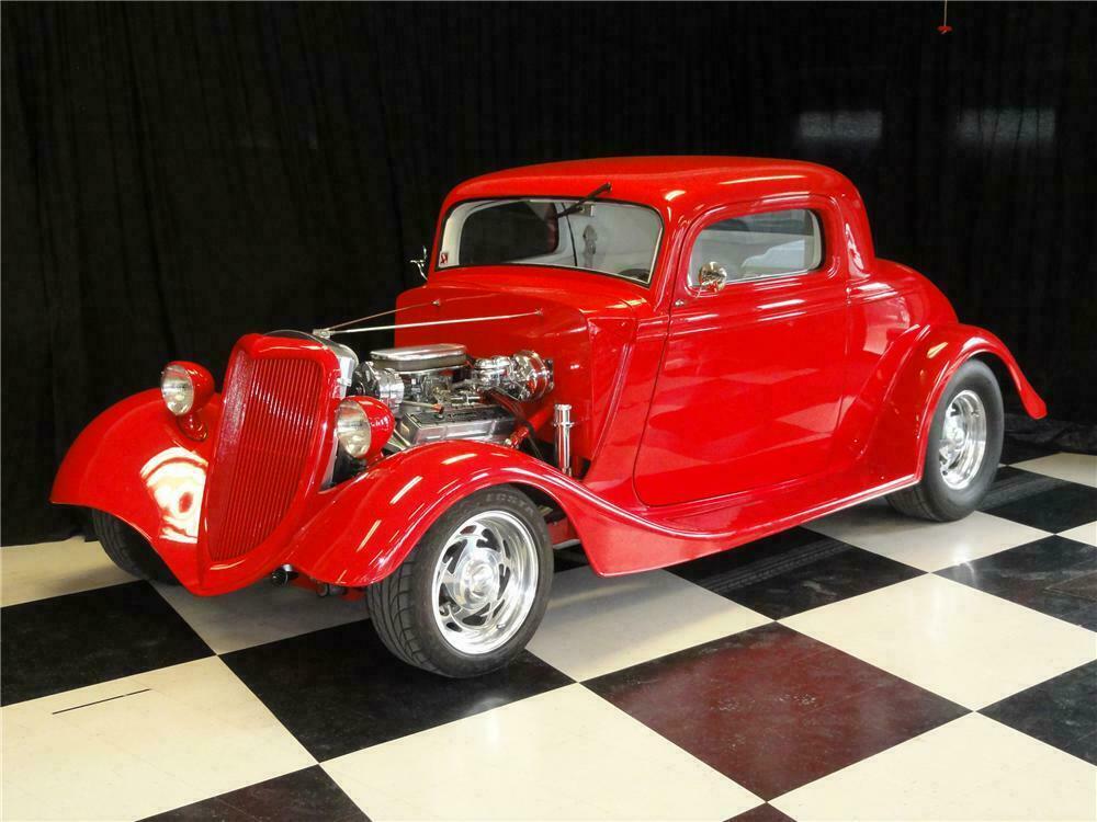 1934 FORD CUSTOM 2 DOOR COUPE - Front 3/4 - 112873