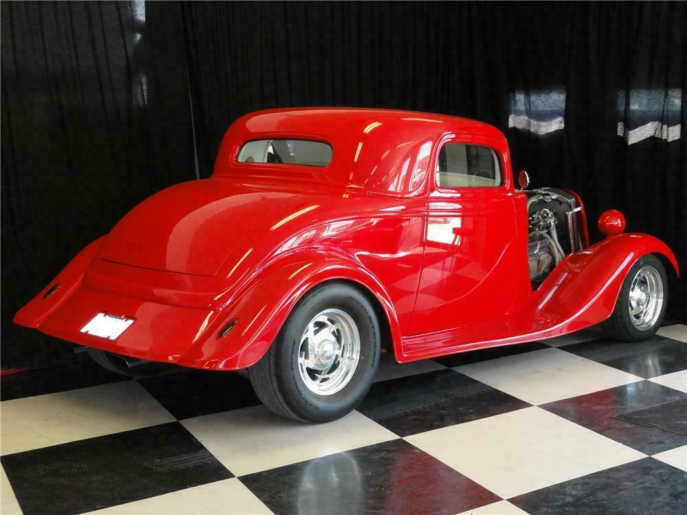 1934 FORD CUSTOM 2 DOOR COUPE - Rear 3/4 - 112873