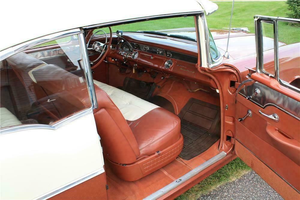 1955 PONTIAC STAR CHIEF 2 DOOR HARDTOP - Interior - 112900