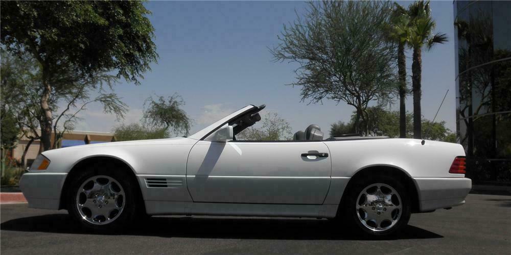 1995 MERCEDES-BENZ SL500 CONVERTIBLE - Side Profile - 112946