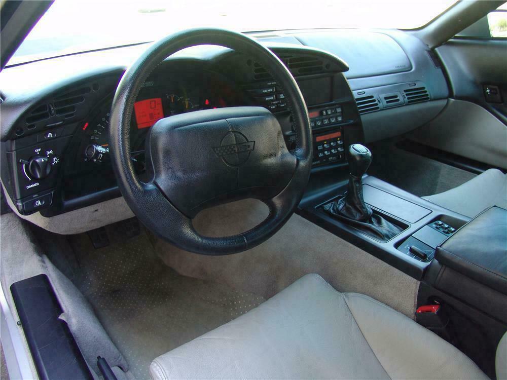 1996 corvette interior