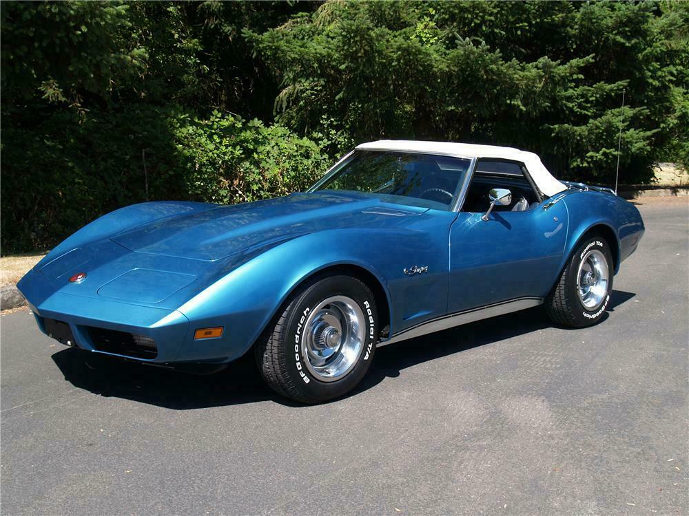 1974 CHEVROLET CORVETTE CONVERTIBLE - Front 3/4 - 113040