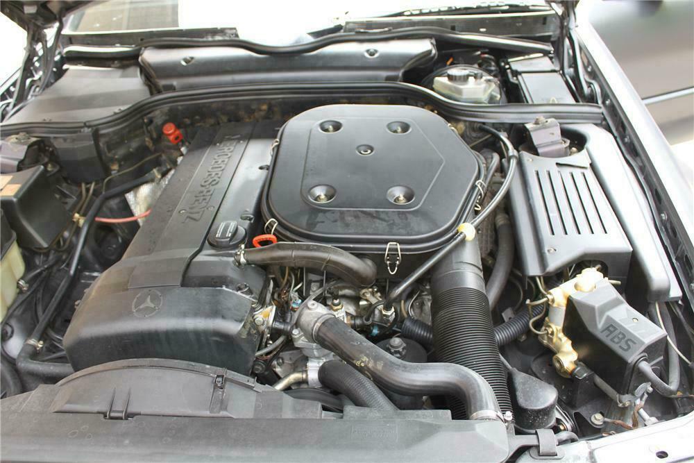 1991 MERCEDES-BENZ SL300 CUSTOM 2 DOOR COUPE - Engine - 113093