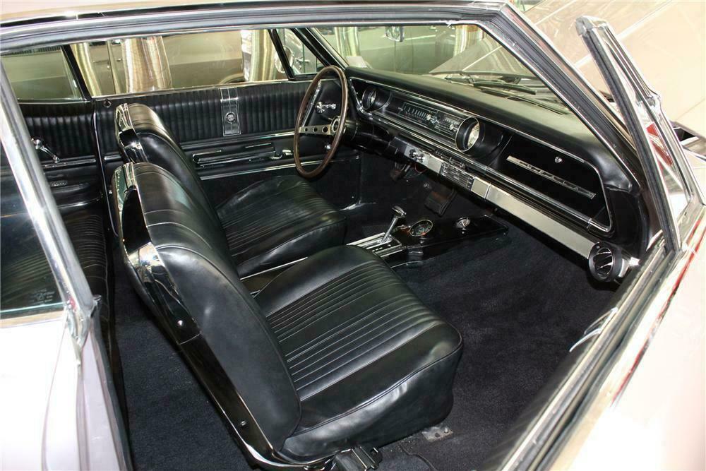 1965 CHEVROLET IMPALA SS 2 DOOR COUPE - Interior - 113226
