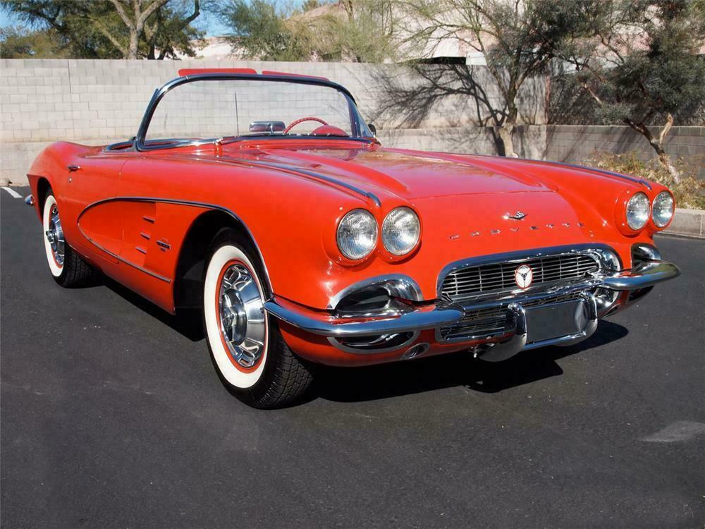 1961 CHEVROLET CORVETTE CONVERTIBLE - Front 3/4 - 115998