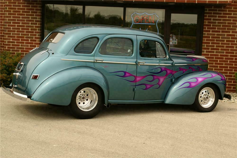 1941 WILLYS AMERICAR CUSTOM 4 DOOR SEDAN - Side Profile - 116013