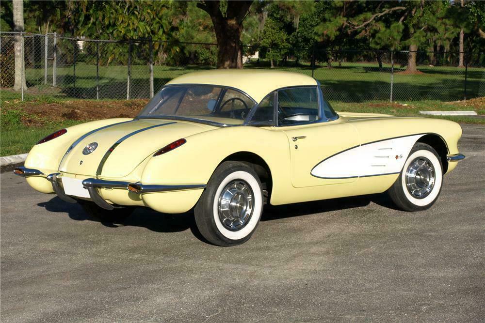 1958 CHEVROLET CORVETTE CONVERTIBLE - Rear 3/4 - 116023