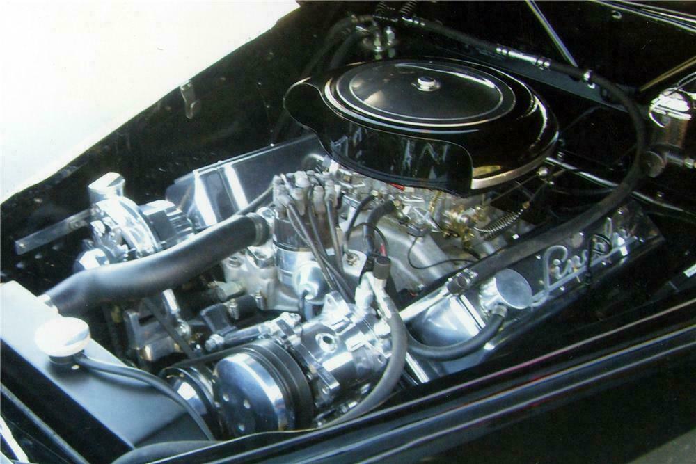 1948 LINCOLN CONTINENTAL CUSTOM CABRIOLET - Engine - 116160