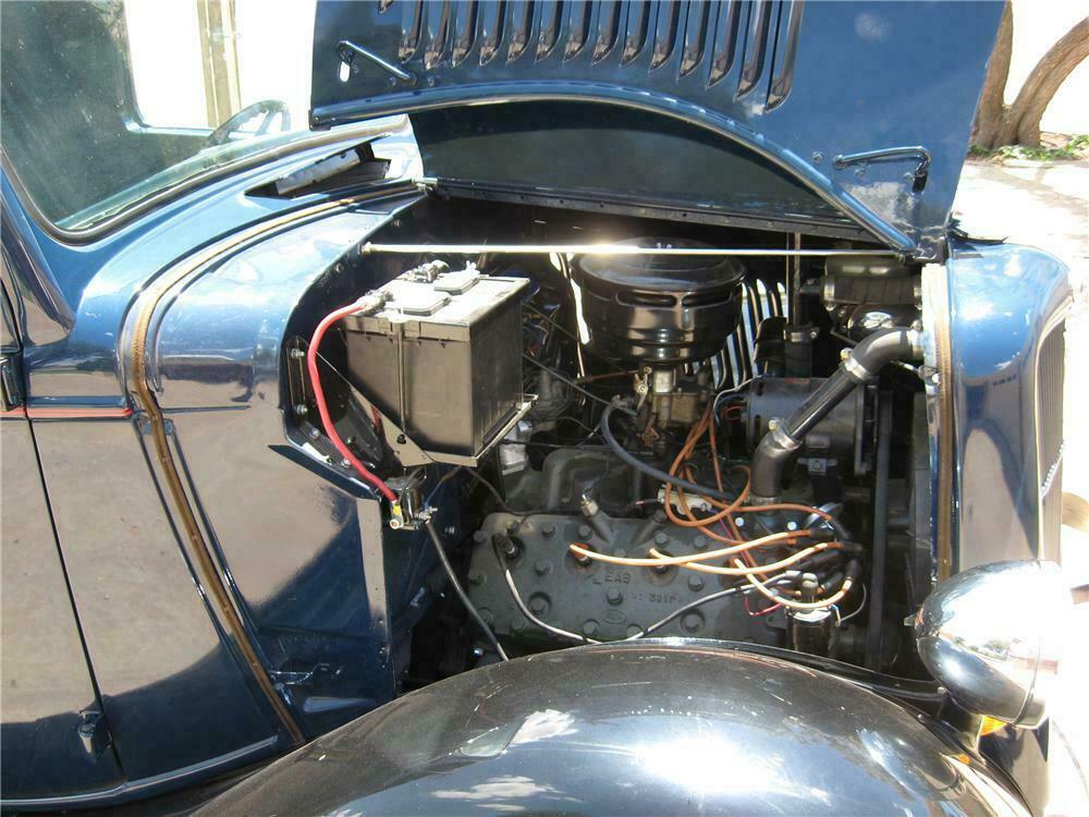 1935 FORD CUSTOM PICKUP - Engine - 116180