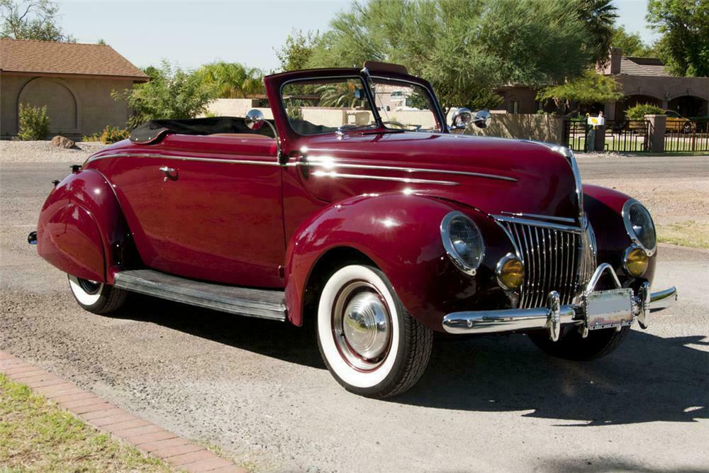 1938 Ford Deluxe Convertible