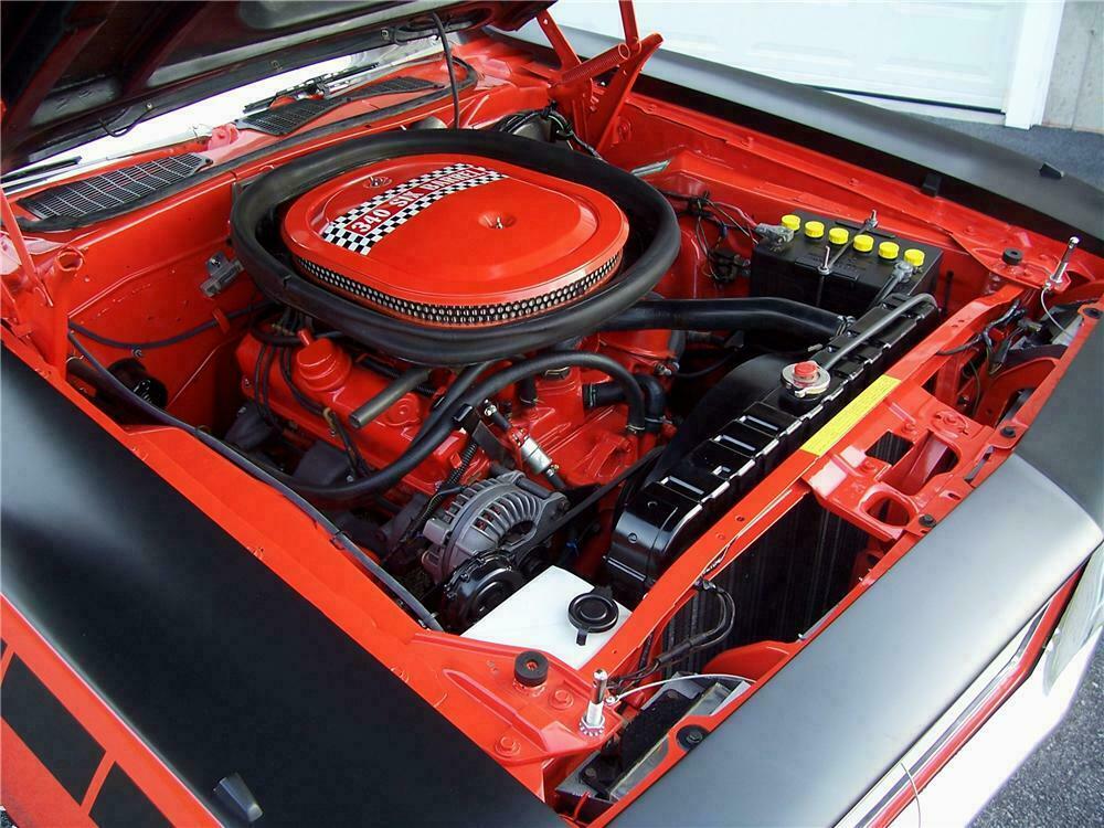 1970 PLYMOUTH CUDA AAR 2 DOOR COUPE - Engine - 116453