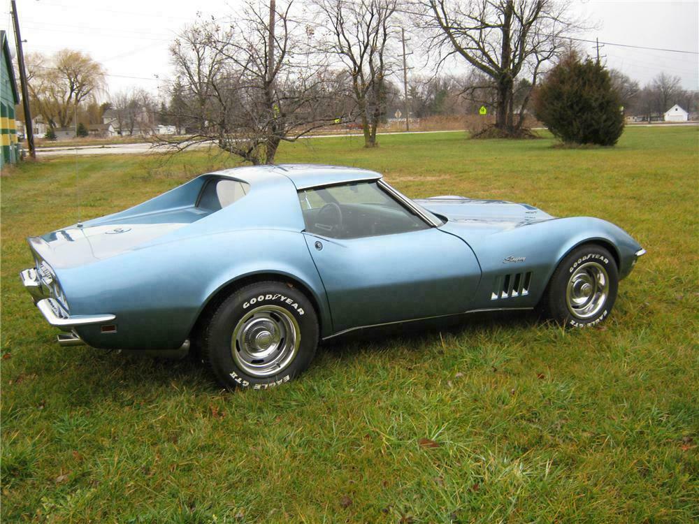 1968 CHEVROLET CORVETTE COUPE - Rear 3/4 - 116487