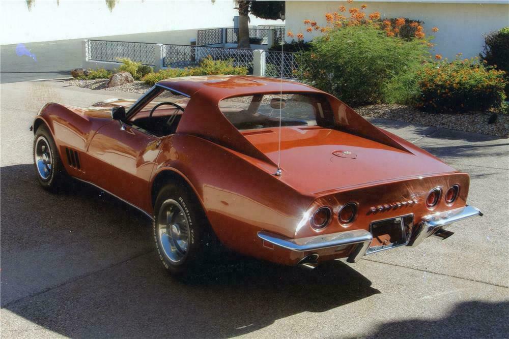 1968 CHEVROLET CORVETTE COUPE - Rear 3/4 - 116499
