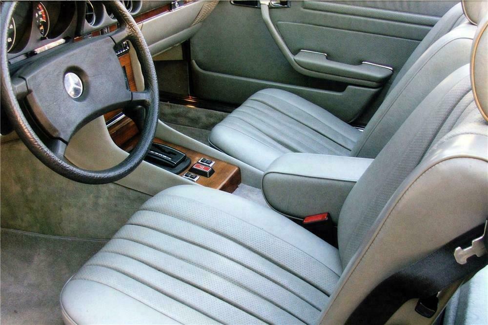 1981 MERCEDES-BENZ 380SL ROADSTER - Interior - 116522
