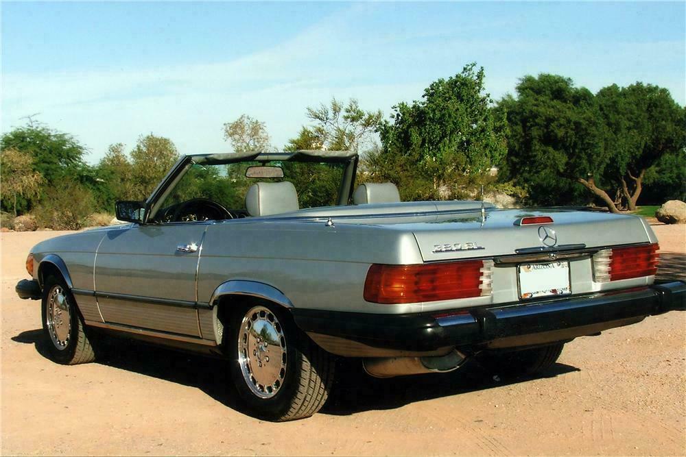 1981 MERCEDES-BENZ 380SL ROADSTER - Rear 3/4 - 116522