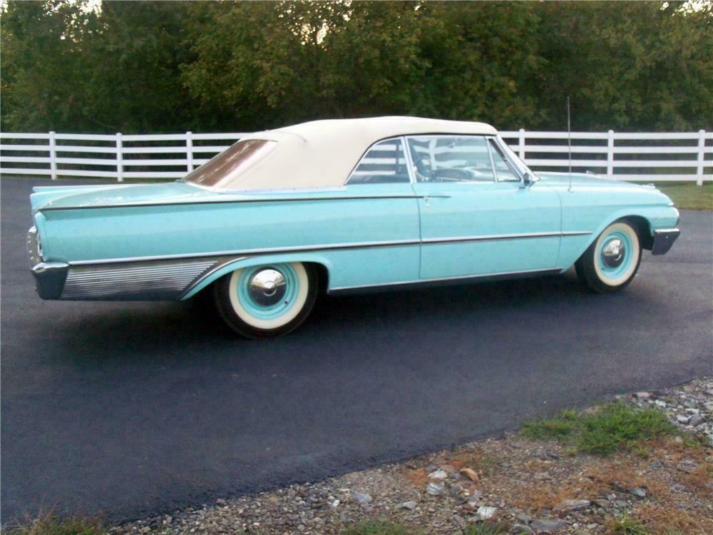 1961 FORD GALAXIE CONVERTIBLE - Side Profile - 116529