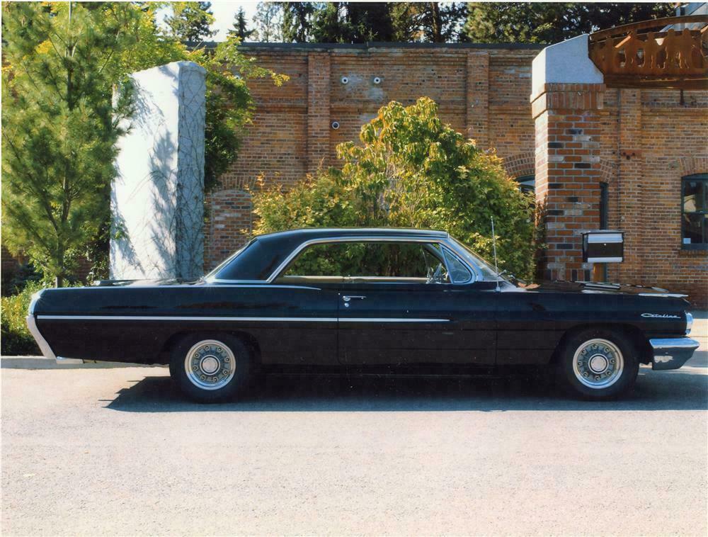 1962 PONTIAC CATALINA 2 DOOR HARDTOP - Side Profile - 116798