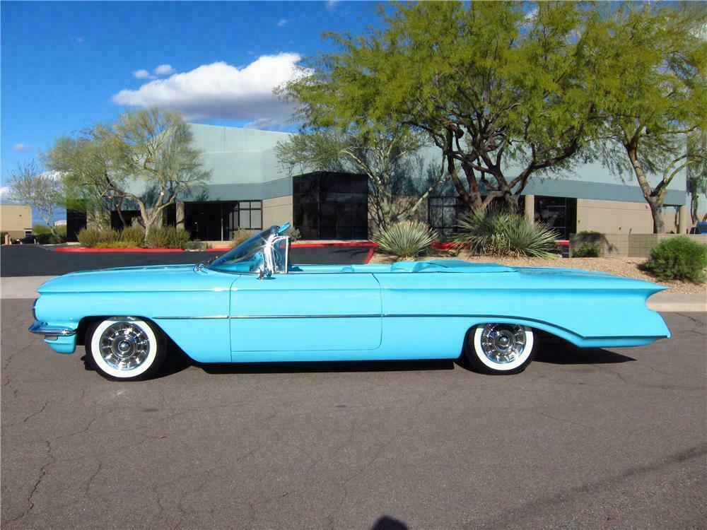 1960 OLDSMOBILE 98 CUSTOM CONVERTIBLE - Side Profile - 116941