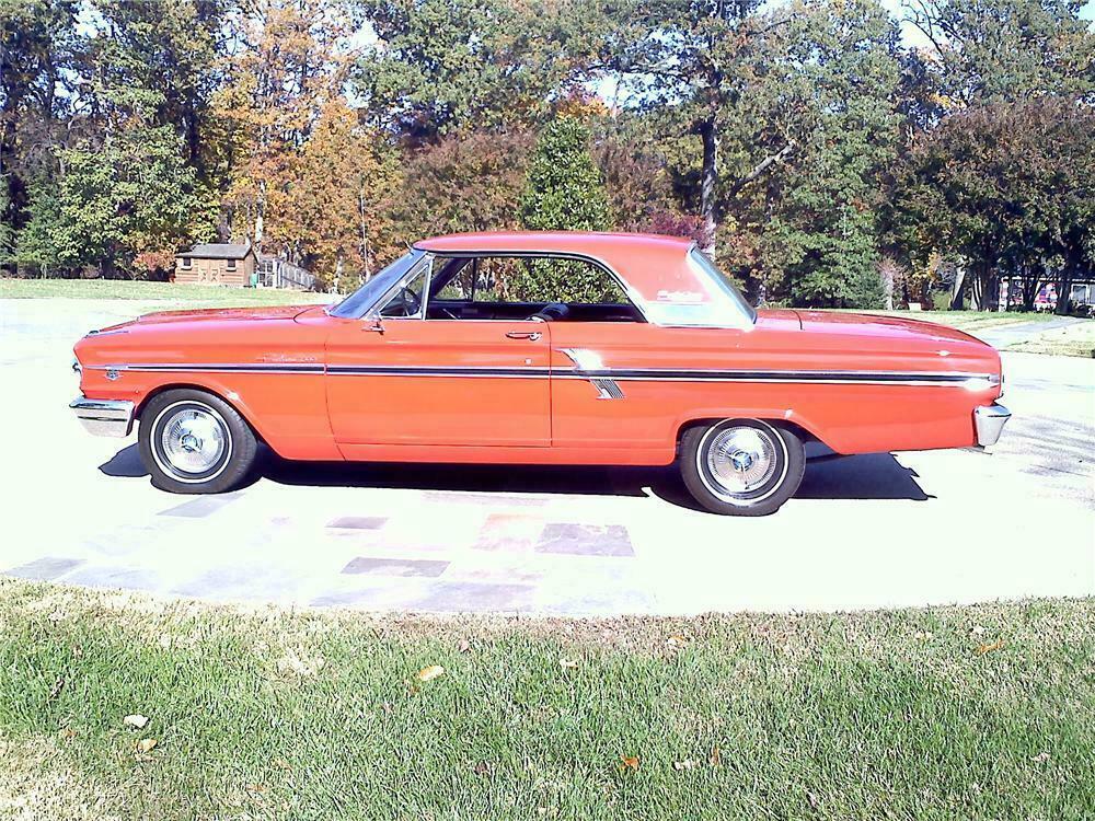 1964 FORD FAIRLANE 2 DOOR COUPE - Side Profile - 117065
