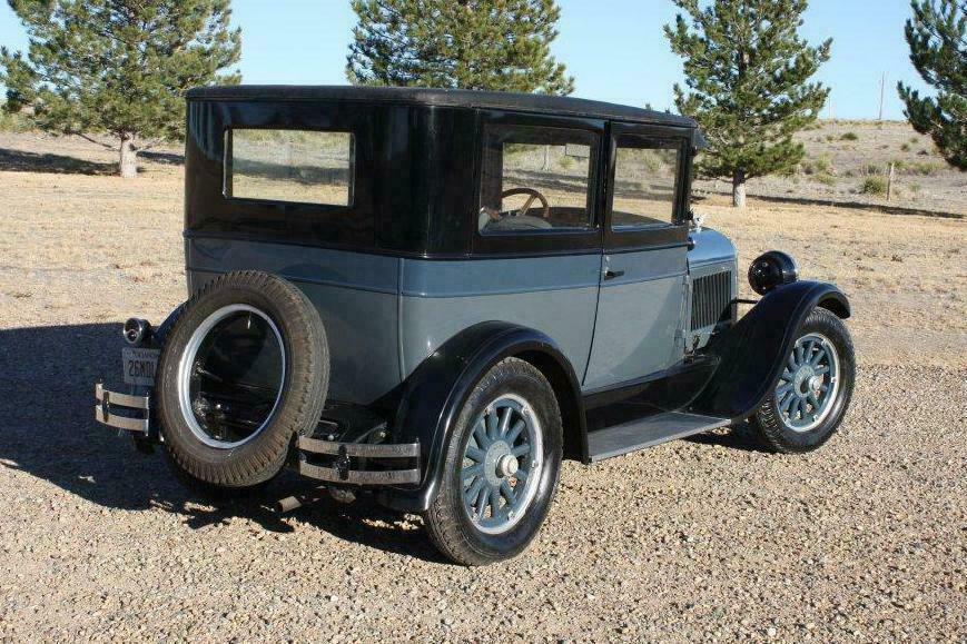 1926 CHRYSLER 2 DOOR SEDAN - Rear 3/4 - 117169