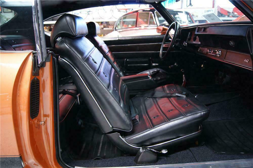 1971 OLDSMOBILE 442 W30 COUPE - Interior - 117247