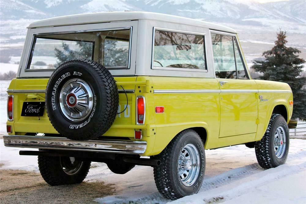 1972 FORD BRONCO 2 DOOR - Rear 3/4 - 117414