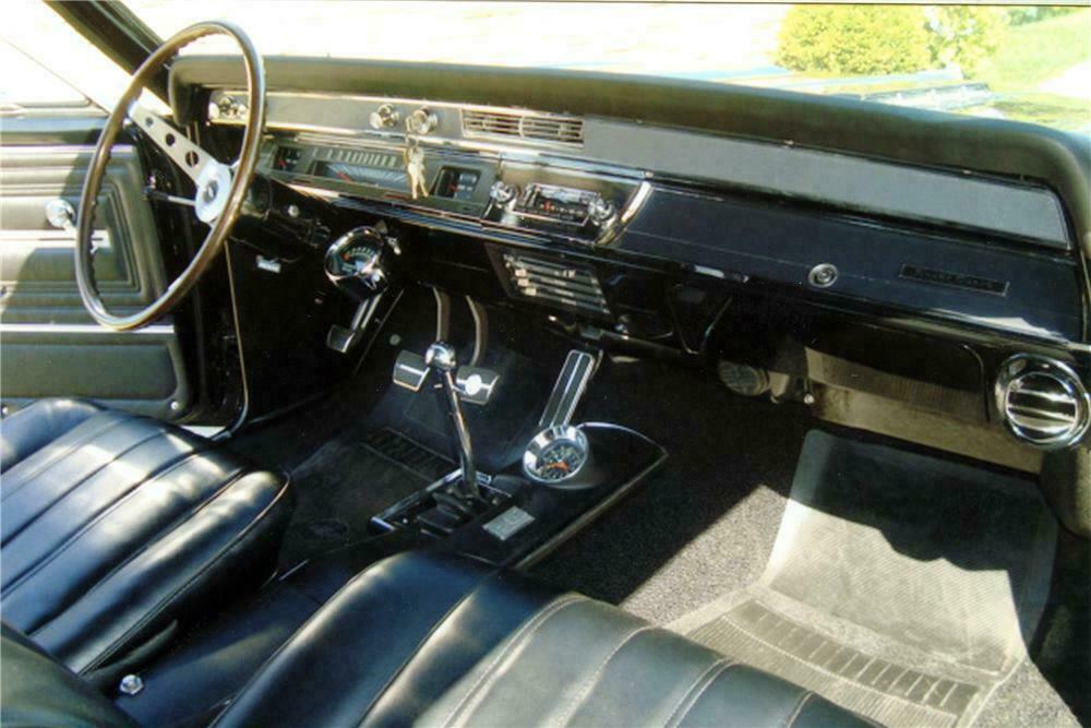 1966 CHEVROLET CHEVELLE SS COUPE - Interior - 117627