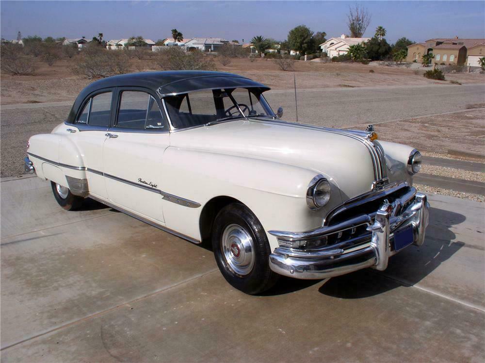 1951 PONTIAC CHIEFTAIN 4 DOOR SEDAN - Front 3/4 - 117847