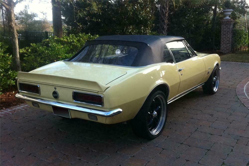 1967 CHEVROLET CAMARO CUSTOM CONVERTIBLE - Rear 3/4 - 125124