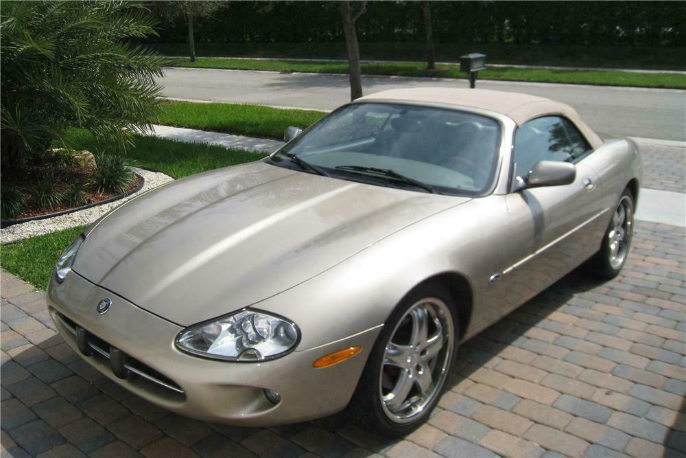 1997 JAGUAR XK8 CONVERTIBLE - Front 3/4 - 125187