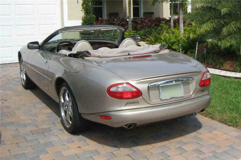1997 JAGUAR XK8 CONVERTIBLE - Rear 3/4 - 125187