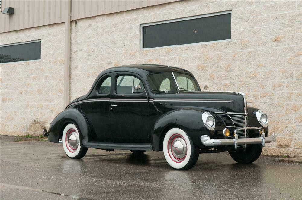 1940 FORD DELUXE CUSTOM 2 DOOR COUPE - Front 3/4 - 125206