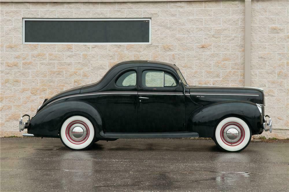 1940 FORD DELUXE CUSTOM 2 DOOR COUPE - Side Profile - 125206