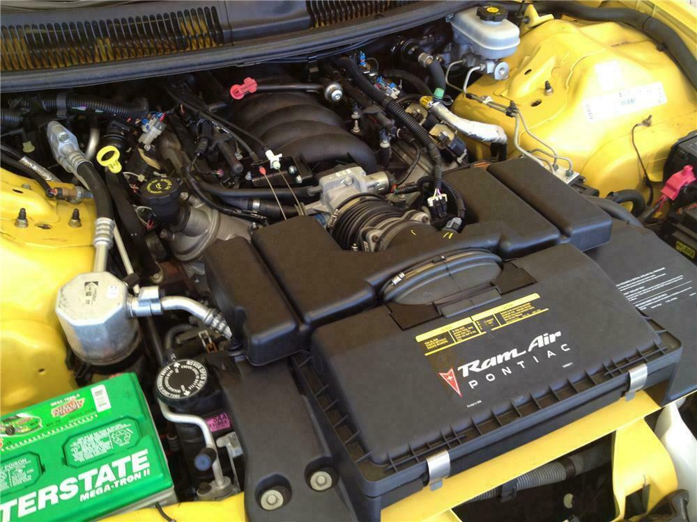 2002 PONTIAC FIREBIRD TRANS AM 2 DOOR COUPE - Engine - 125714